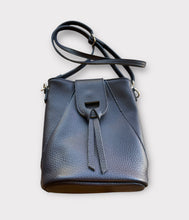 Lade das Bild in den Galerie-Viewer, City Bag

