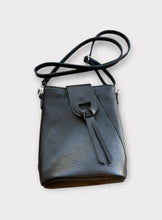 Lade das Bild in den Galerie-Viewer, City Bag
