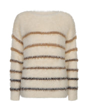 Lade das Bild in den Galerie-Viewer, Kuschelpullover in creme mit Rundhals und 2 camel und 2 cappucinofarbenen sowie 2 dunkelbraunen Streifen, Wunderwerk oldenburg
