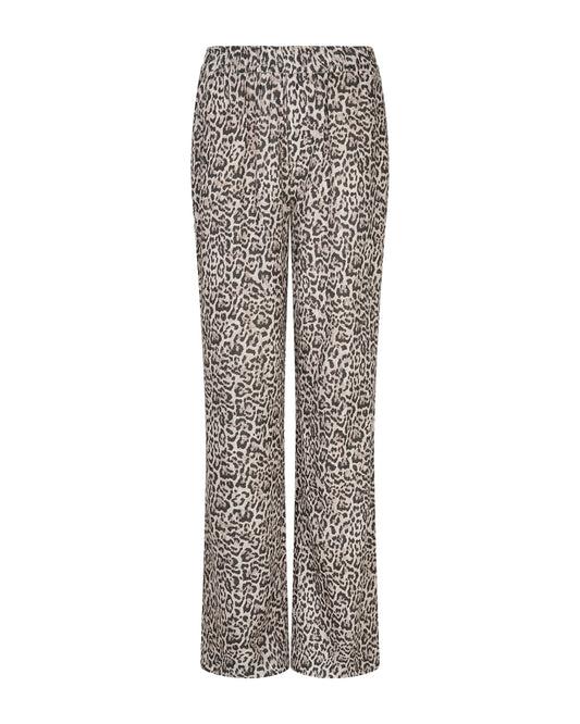 Colette Leo Hose