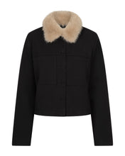 Lade das Bild in den Galerie-Viewer, Red Button Fur Collar Jacke

