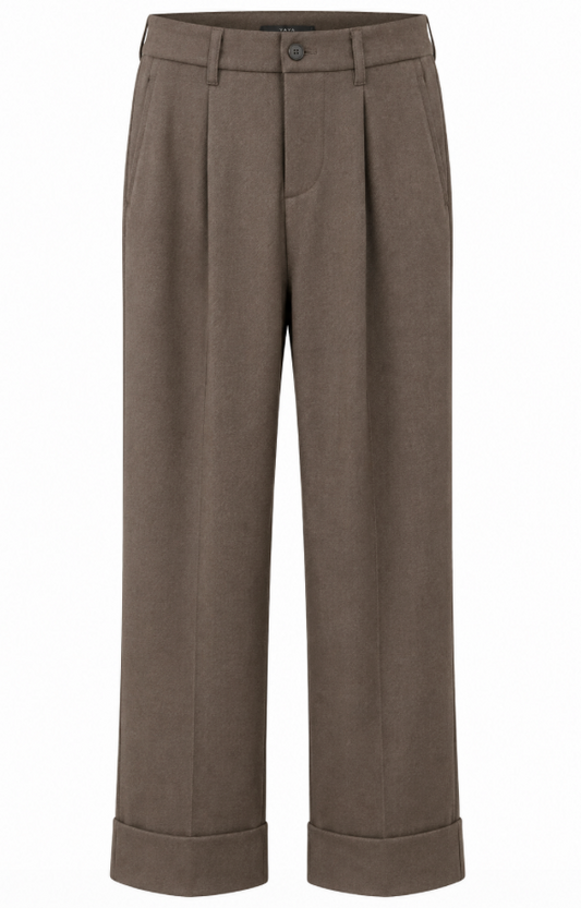 Dunkelbraune Stoffhose mit Bundfalten und breitem Umschlag, Wunderwerk Oldenburg