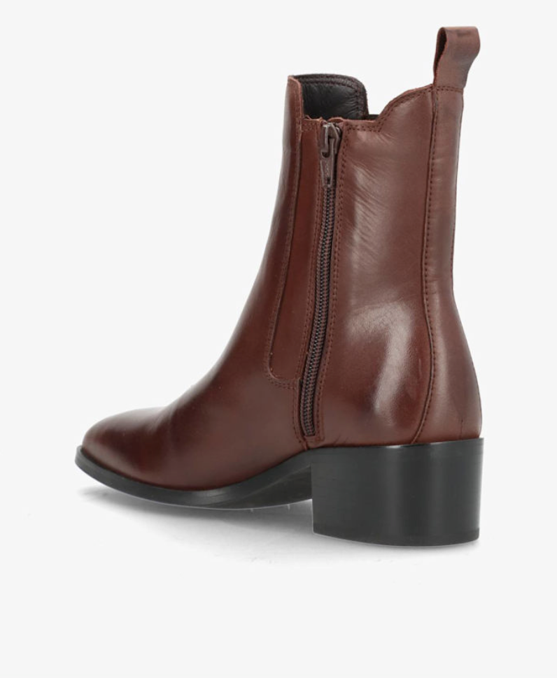 Dunkelbraune Stiefelette mit seitlichem Reißverschluss in der Innenseite und kleine Blockabsatz Wunderwerk Oldenburg