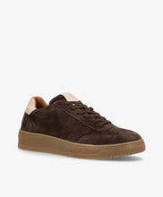 Lade das Bild in den Galerie-Viewer, Dunkelbrauner Wildleder Sneaker Wunderwerk Oldenburg
