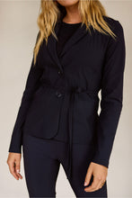 Lade das Bild in den Galerie-Viewer, Clean Blazer
