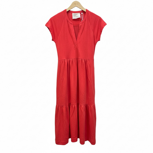 Rotes Midi Kleid im Stufenlook mit V-Ausschnitt, Wunderwerk Oldenburg