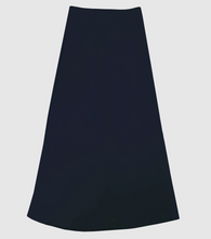 Lade das Bild in den Galerie-Viewer, Langer Satinrock in dunkelblau mit Gummibund, Wunderwerk Oldenburg
