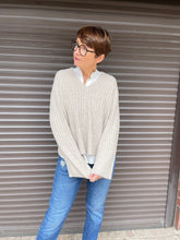Lade das Bild in den Galerie-Viewer, Joanne Pullover
