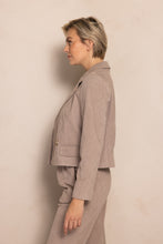 Lade das Bild in den Galerie-Viewer, Kurzer Cordblazer in taupe, Wunderwerk Oldenburg
