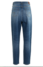 Lade das Bild in den Galerie-Viewer, Cool Jeans in der Farbe mid blue mit weitem Bein und konisch zulaufendem Bein, Wunderwerk Oldenburg
